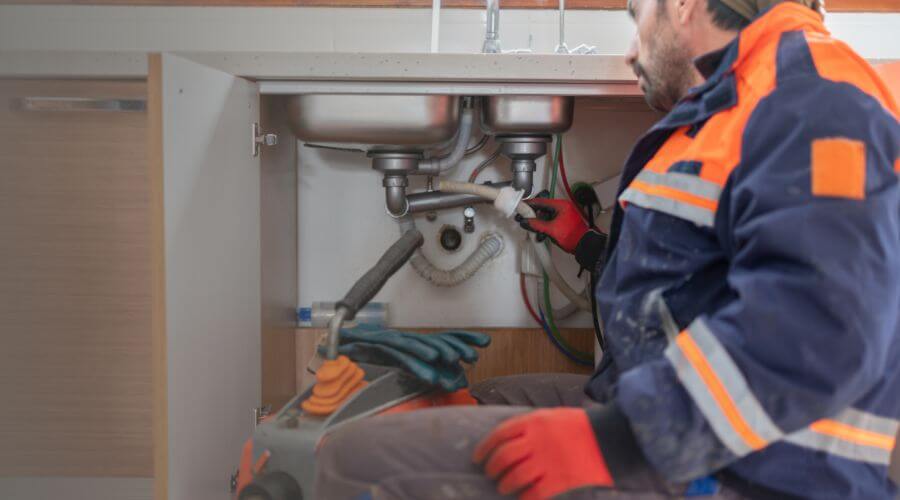 Professional slab leak plumber services in Sabana Grande, PR